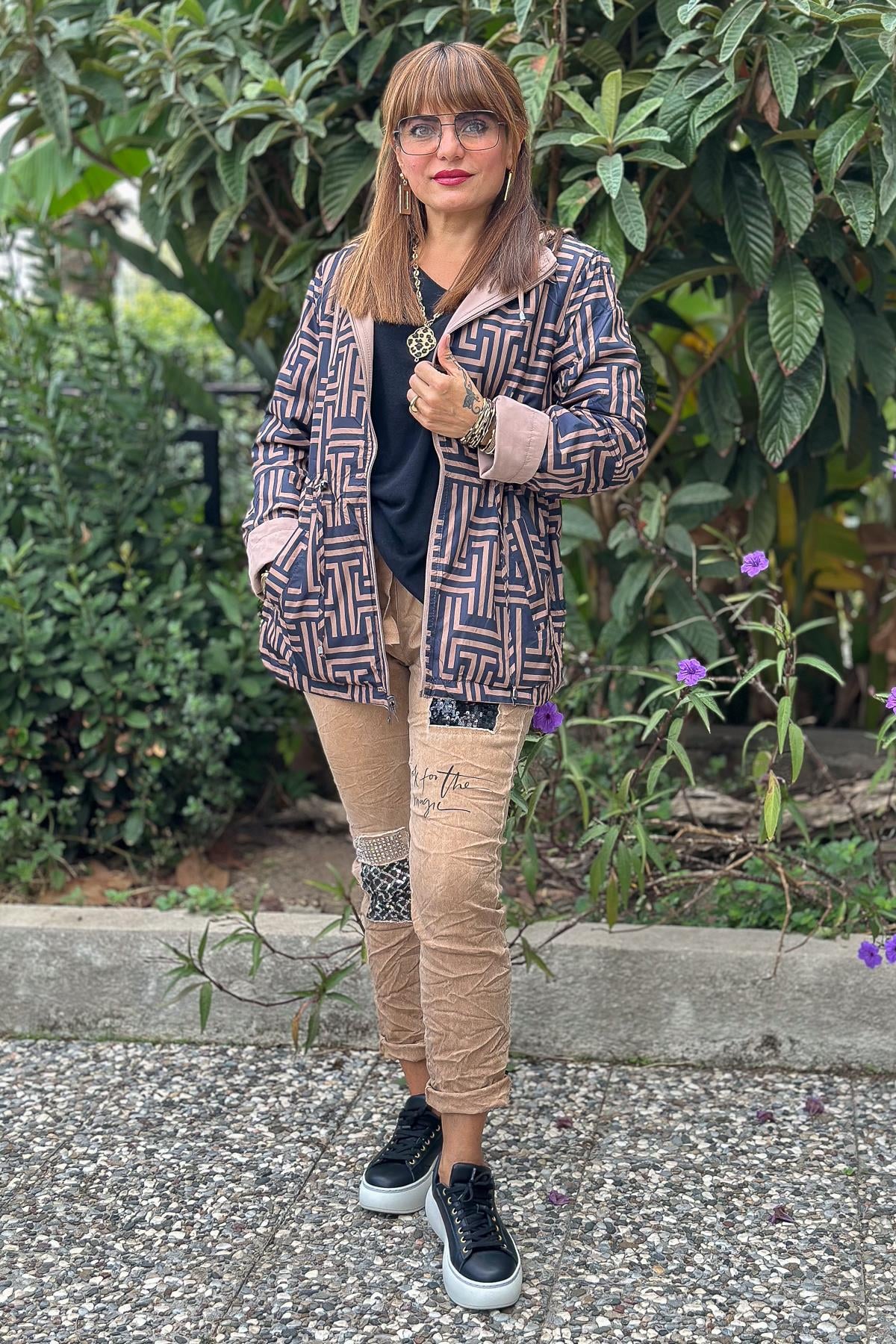 Çift Taraflı Kullanılan Çizgi Desenli Trenç Vizon Renk