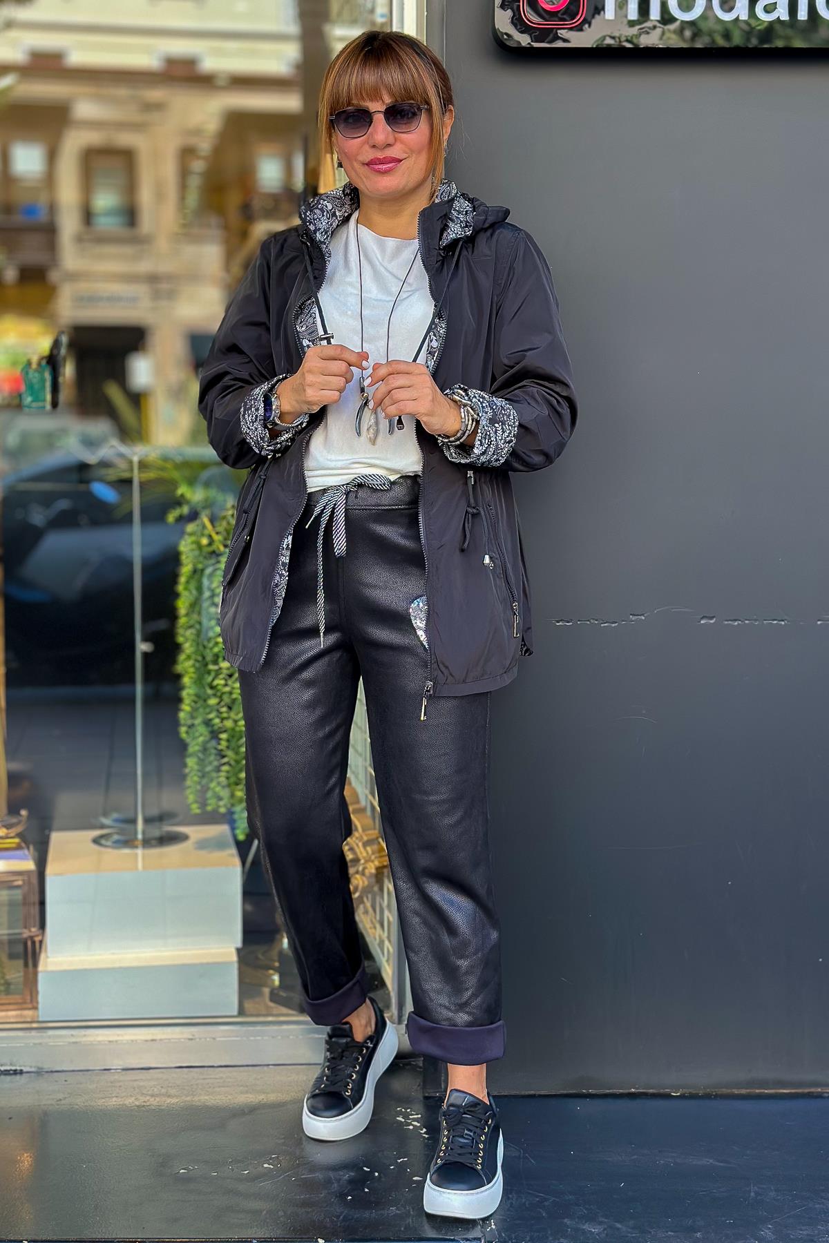 Çift Taraflı Kullanılan Şal Desenli Trenç Siyah Renk