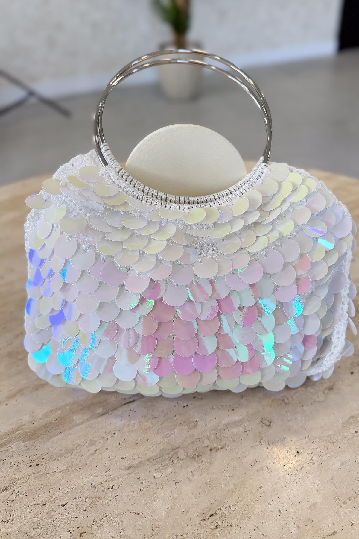 Halka Metalli Pullu Çanta Beyaz Renk