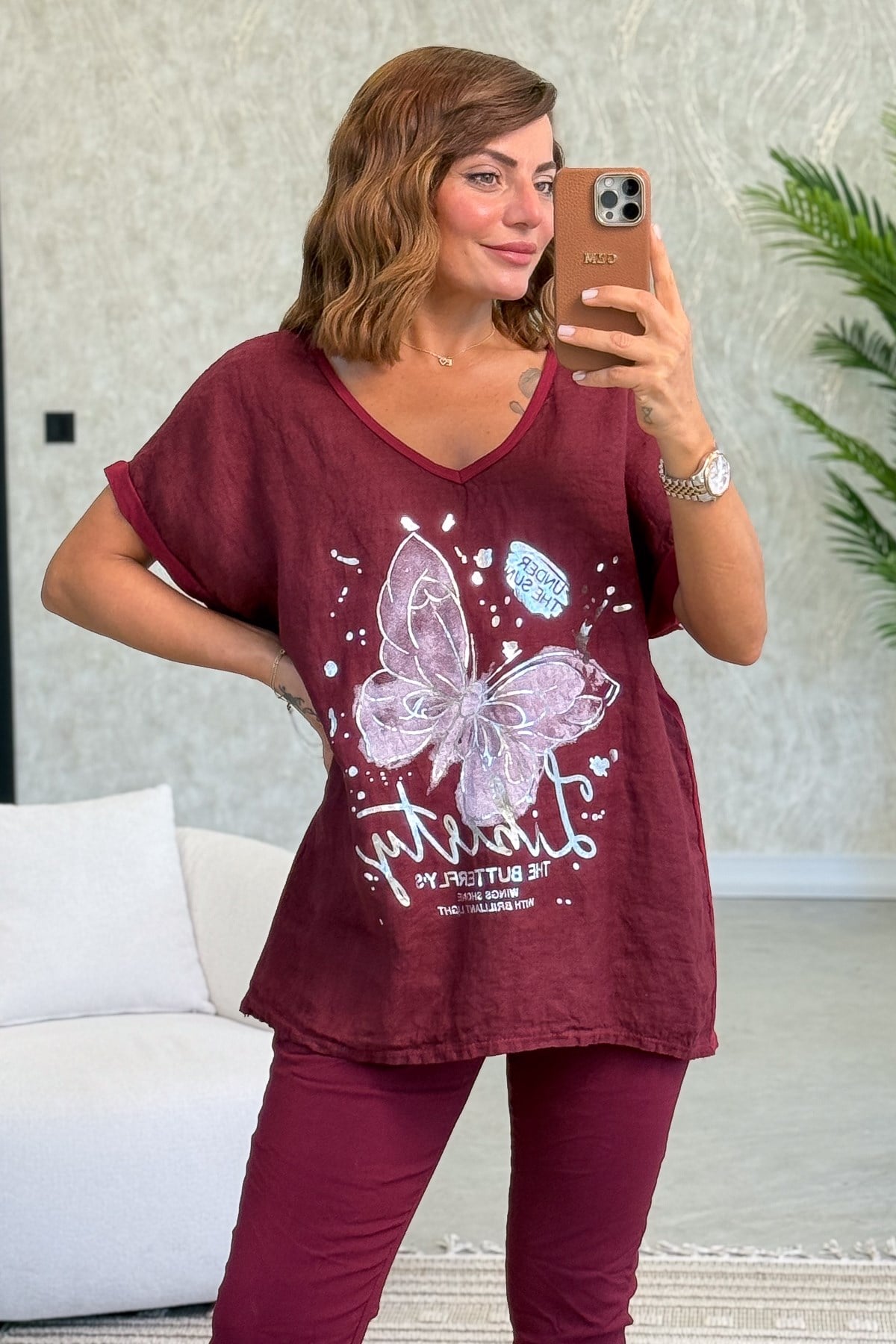 Kelebek Desenli V Yaka Önü Keten Arkası Pamuklu Bluz Bordo Renk
