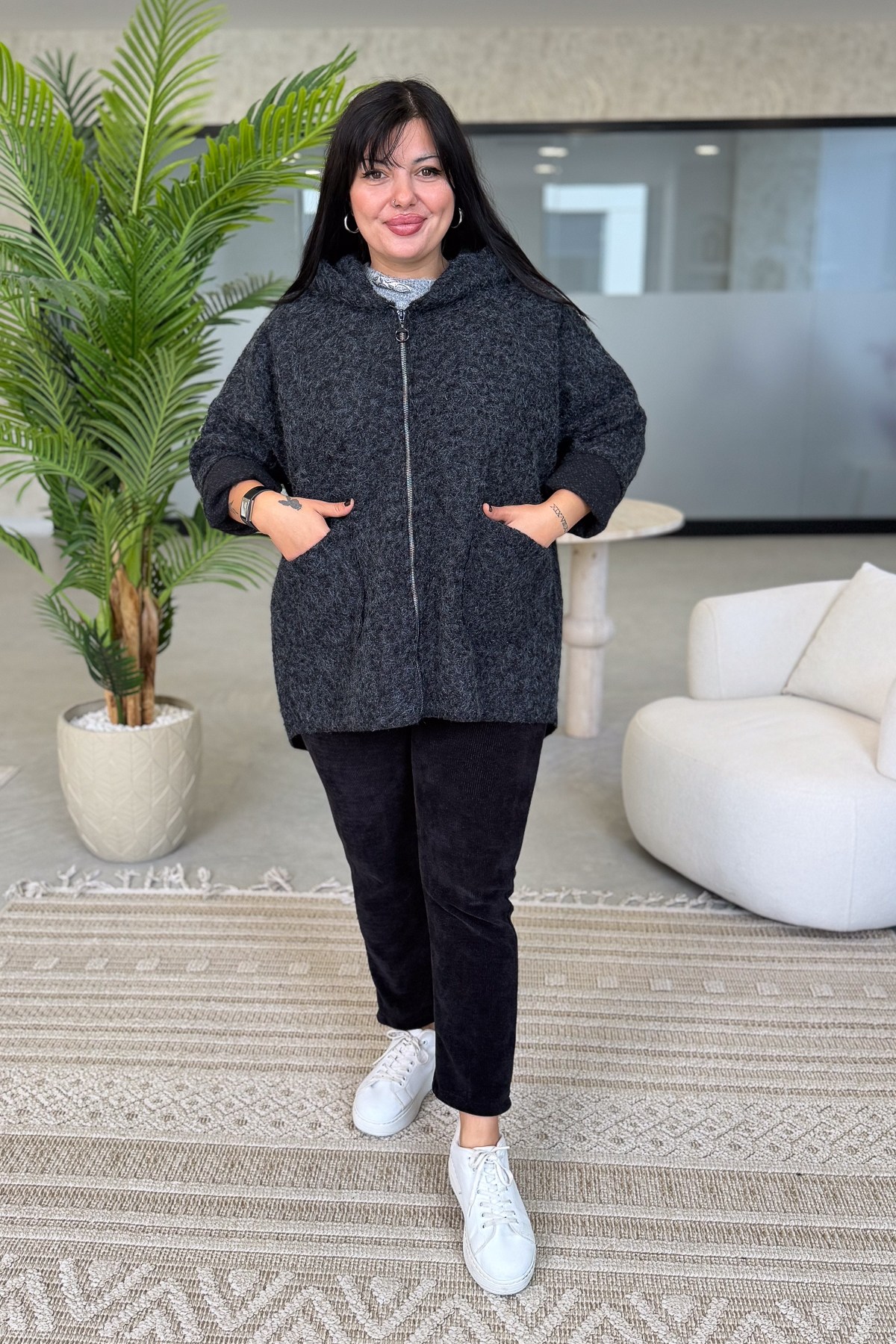 Oversize Kalıp Keçe Kaban Siyah Renk