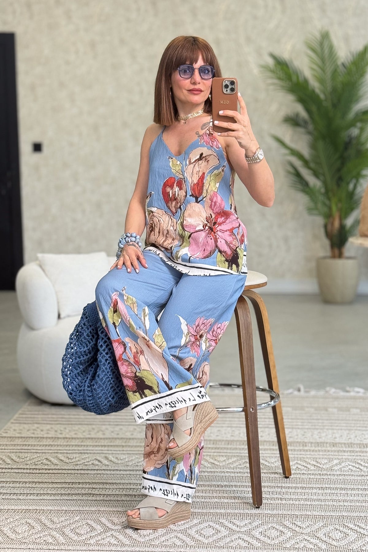 Renkli Çiçekli Askılı Bluz Pantolonlu Viskon  Alt Üst Takım İndigo Renk