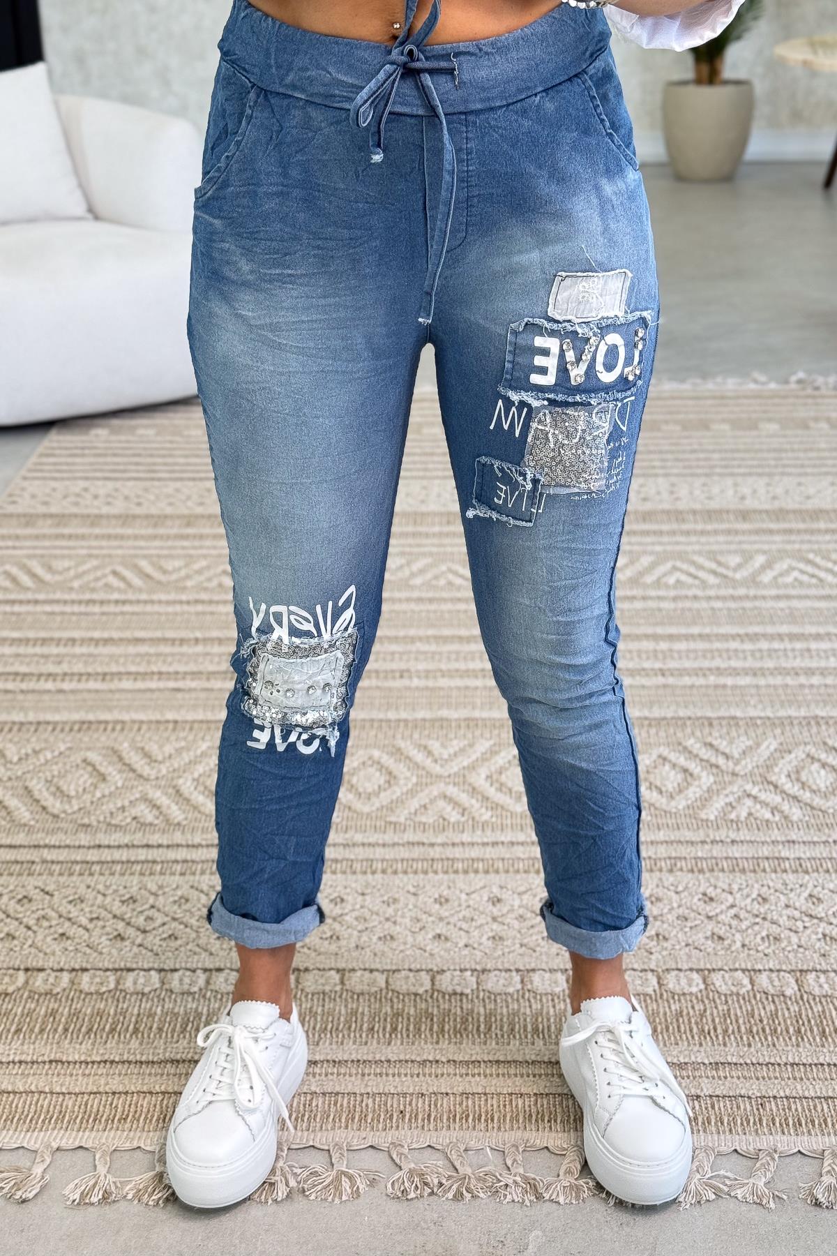 Silver Pul Ve Yazı Detaylı Yamalı Likralı Kot Pantolon Koyu Mavi Renk
