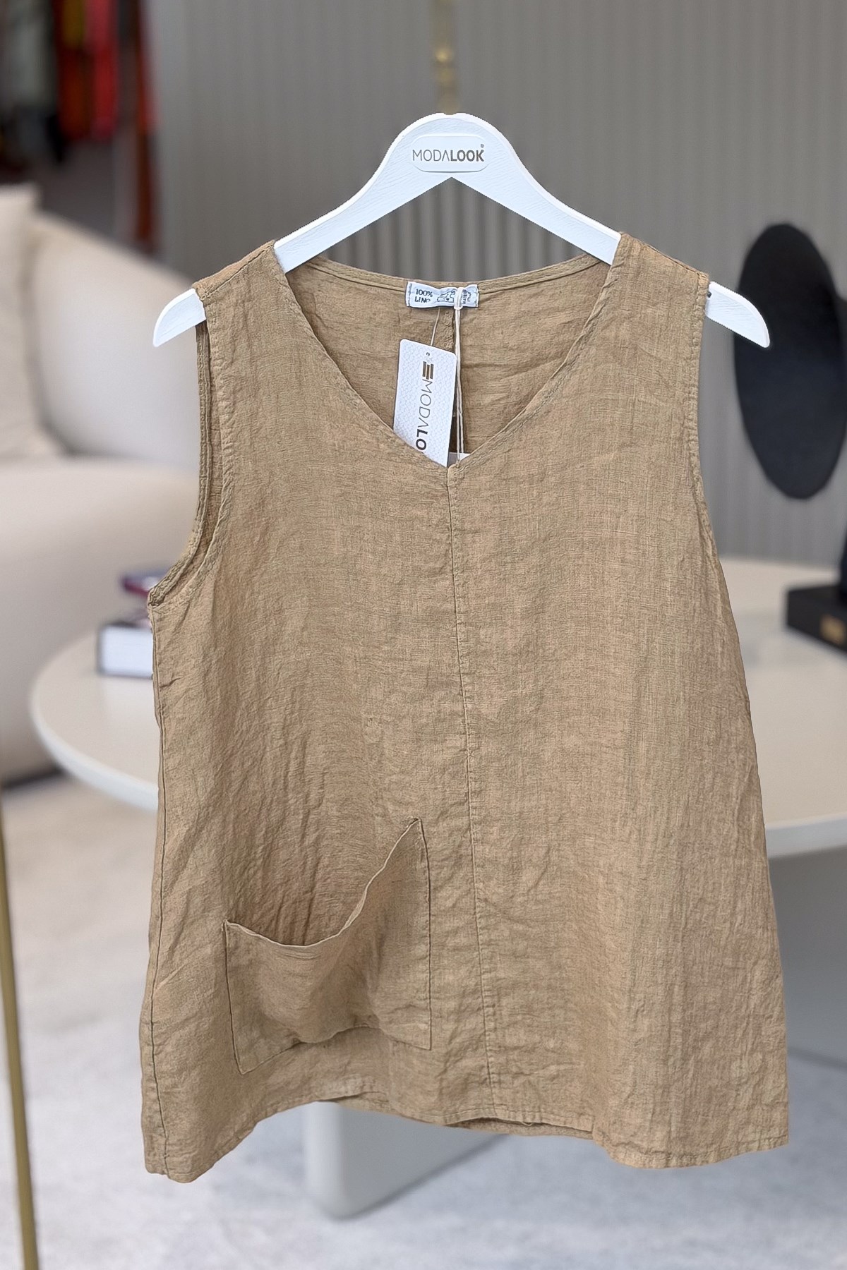 Tek Cepli V Yaka Kolsuz Keten Bluz Camel Renk