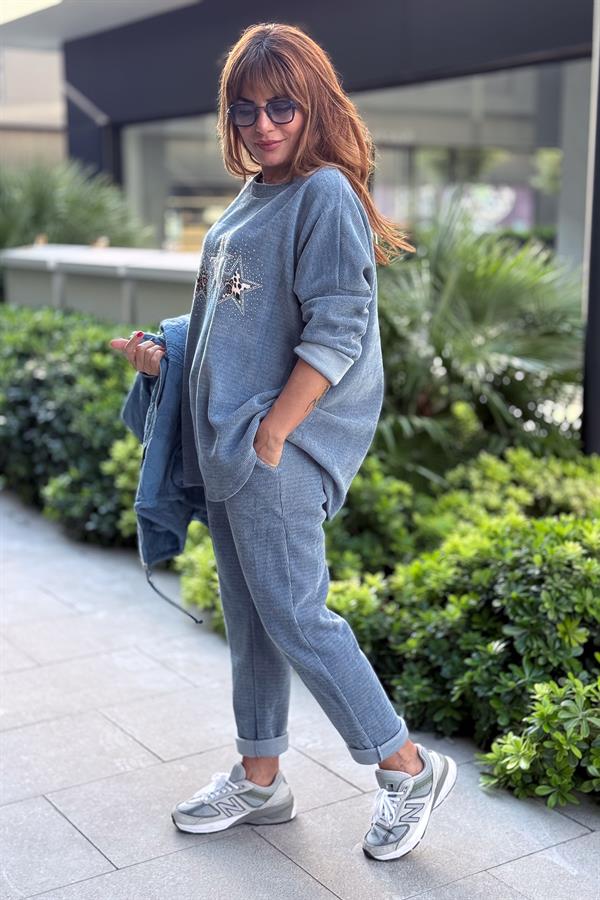 3 Yıldızlı Yuvarlak Yaka Kadife Sweet Mavi Renk