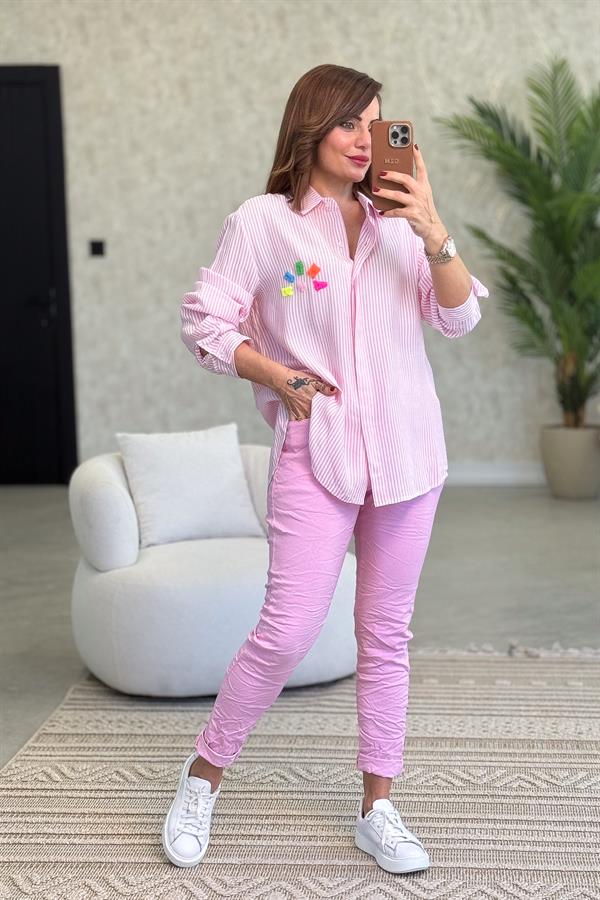 Amour Kabartma Yazılı İnce Çizgili Gömlek Pembe Renk