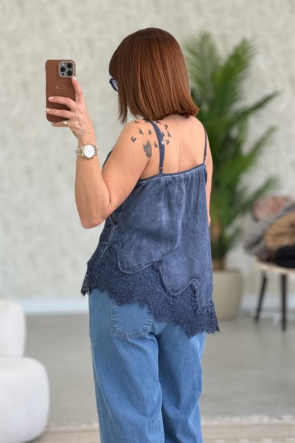 Asimetrik Kesim Dantelli Saten Badi İndigo Renk