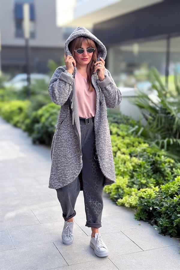 Asimetrik Kesim Fermuarlı Kapüşonlu Keçe Kaban Füme Renk