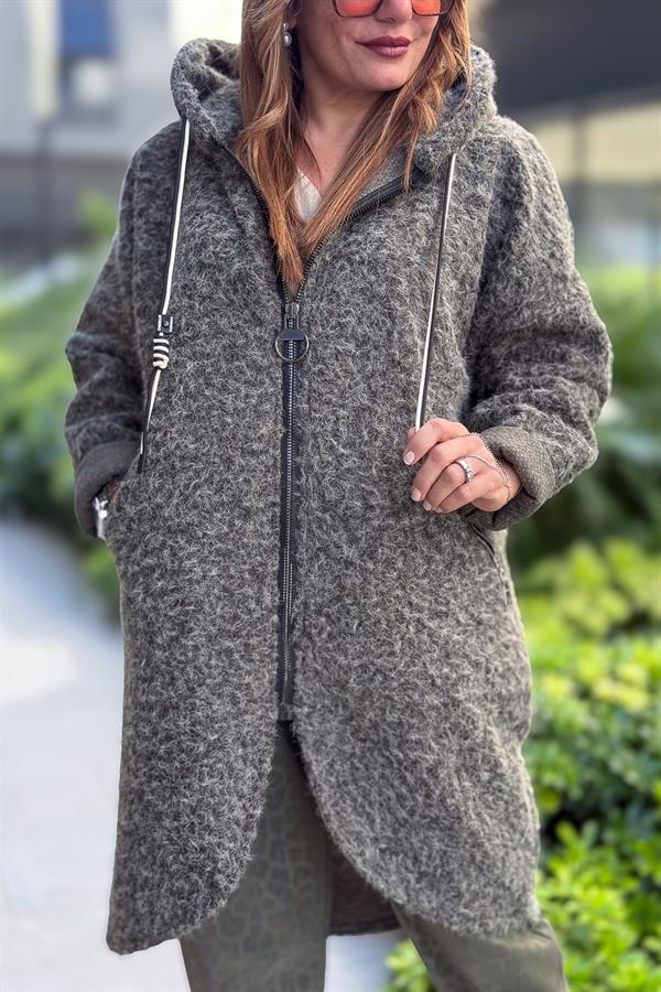 Asimetrik Kesim Fermuarlı Kapüşonlu Keçe Kaban Haki Renk