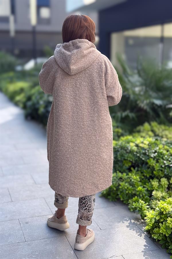 Asimetrik Kesim Fermuarlı Kapüşonlu Keçe Kaban Bej Renk