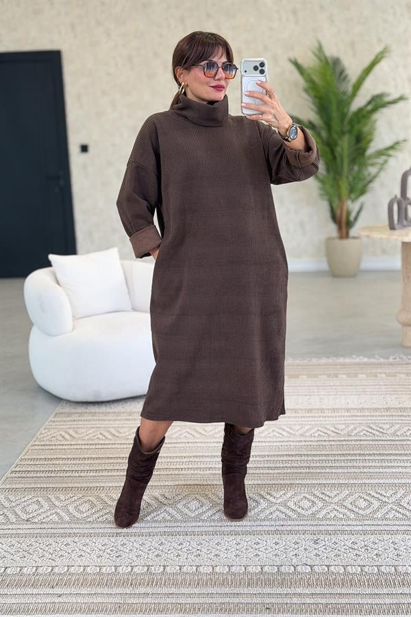 Balıkçı Yaka Midi Boy Kalın Fitilli Kadife Elbise Acı Kahve Renk