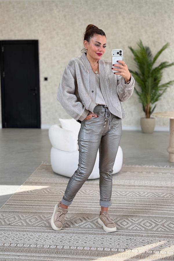 Beli Lastikli Düğme Detaylı Deri Görünümlü Pantolon Vizon Renk