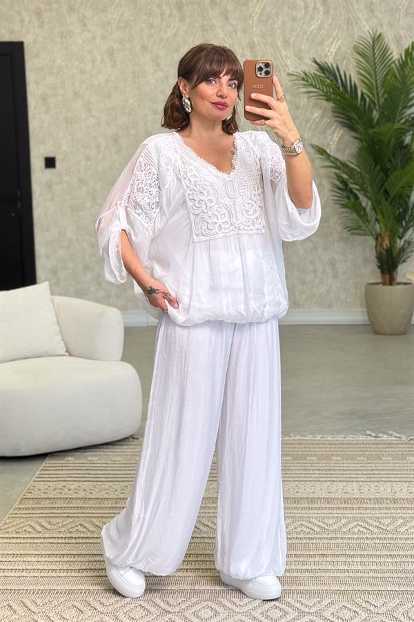 Bol Paça Beli Lastikli İpek Pantolon Beyaz Renk
