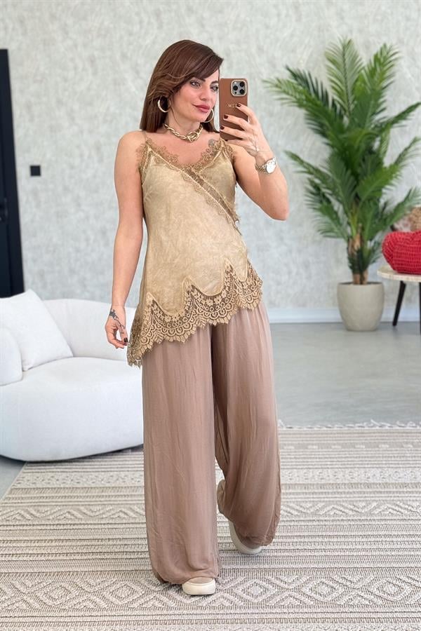 Bol Paça Beli Lastikli İpek Pantolon Camel Renk