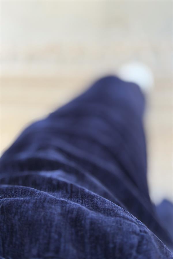 Bol Paça Fitilsiz Kemerli Kadife Pantolon Lacivert Renk