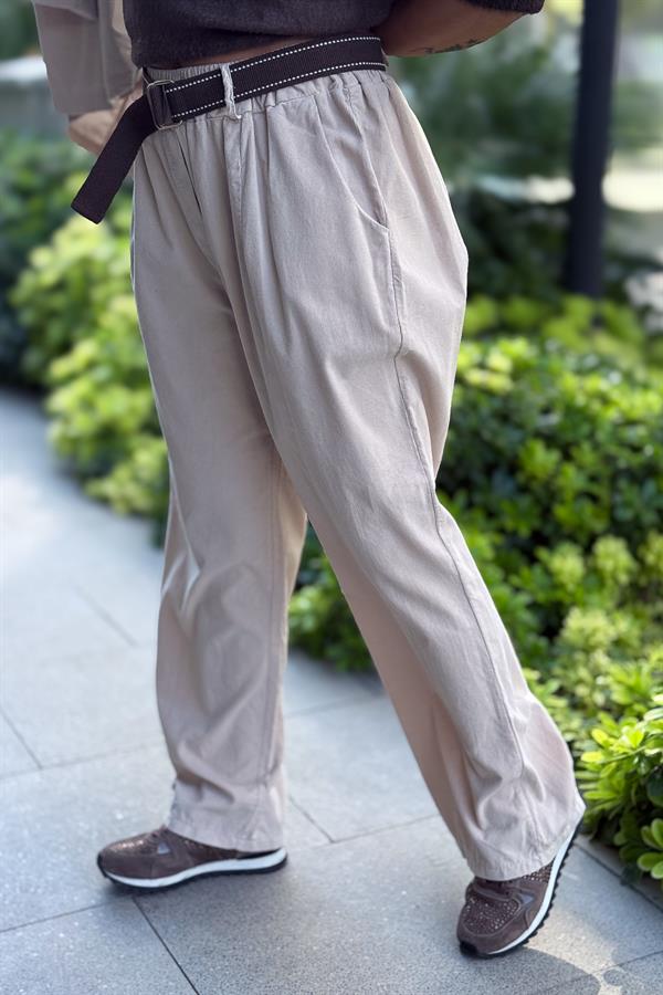 Bol Paça Geniş Kalıp İnce Fitilli Kadife Pantolon Krem Renk