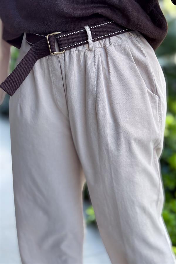 Bol Paça Geniş Kalıp İnce Fitilli Kadife Pantolon Krem Renk