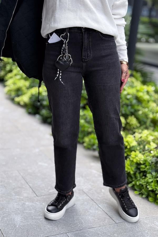 Boyfriend Aksesuarlı Basic Kot Pantolon Siyah Renk