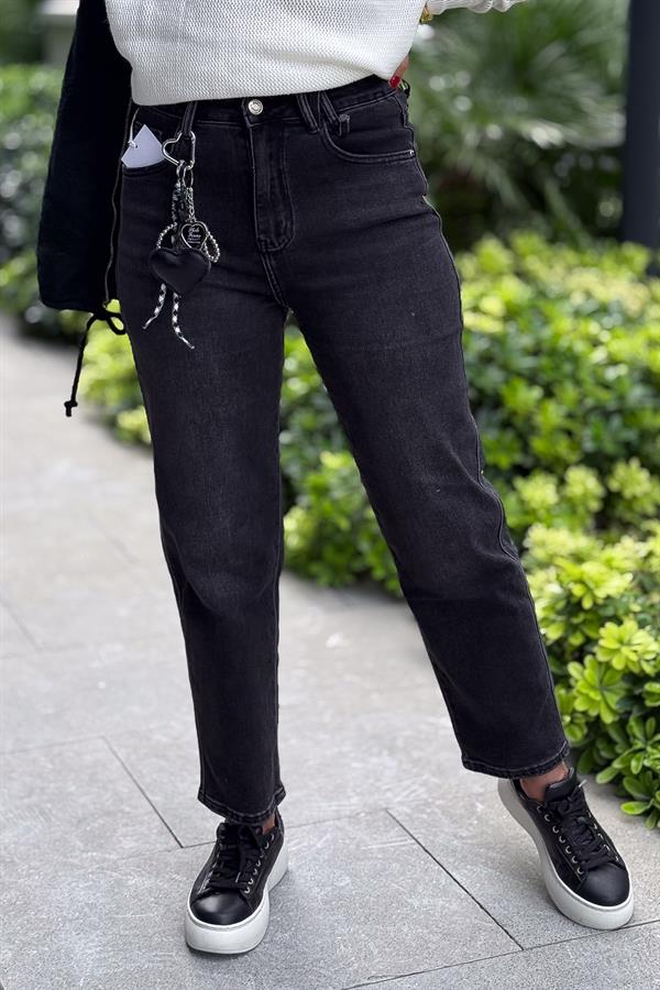 Boyfriend Aksesuarlı Basic Kot Pantolon Siyah Renk