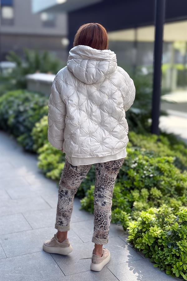 Büzgülü Kapitone Şişme Mont Krem Renk