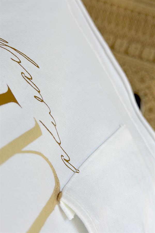 Cep Detaylı Gold Yazılı Yıkamalı Kapüşonlu Sweet Beyaz Renk