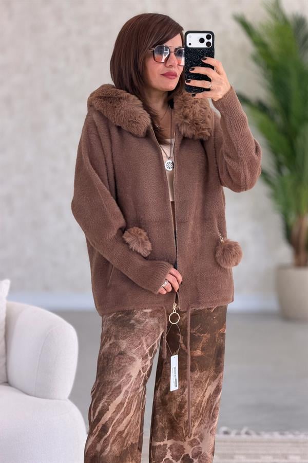 Cepleri Ponponlu Kapüşonu Kürklü Angora Mont Deve Tüyü Renk