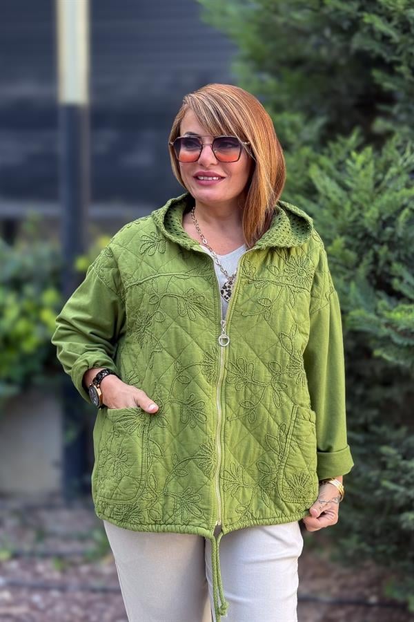 Çiçek Desenli Kapitone Ceket Fıstık Yeşil Renk
