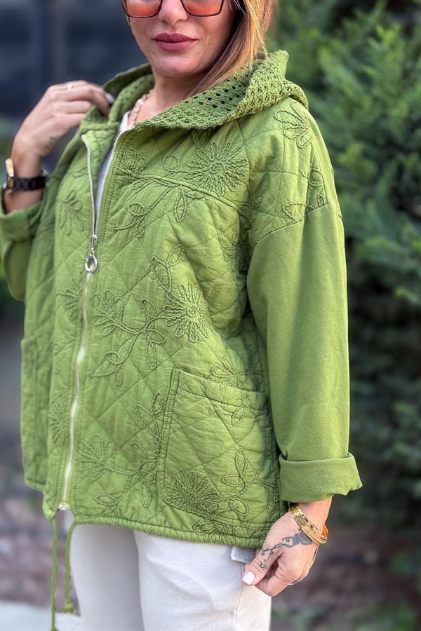 Çiçek Desenli Kapitone Ceket Fıstık Yeşil Renk