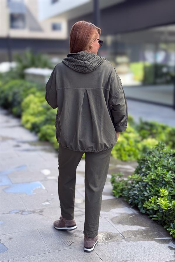 Çiçek Desenli Kapitone Ceket Haki Renk