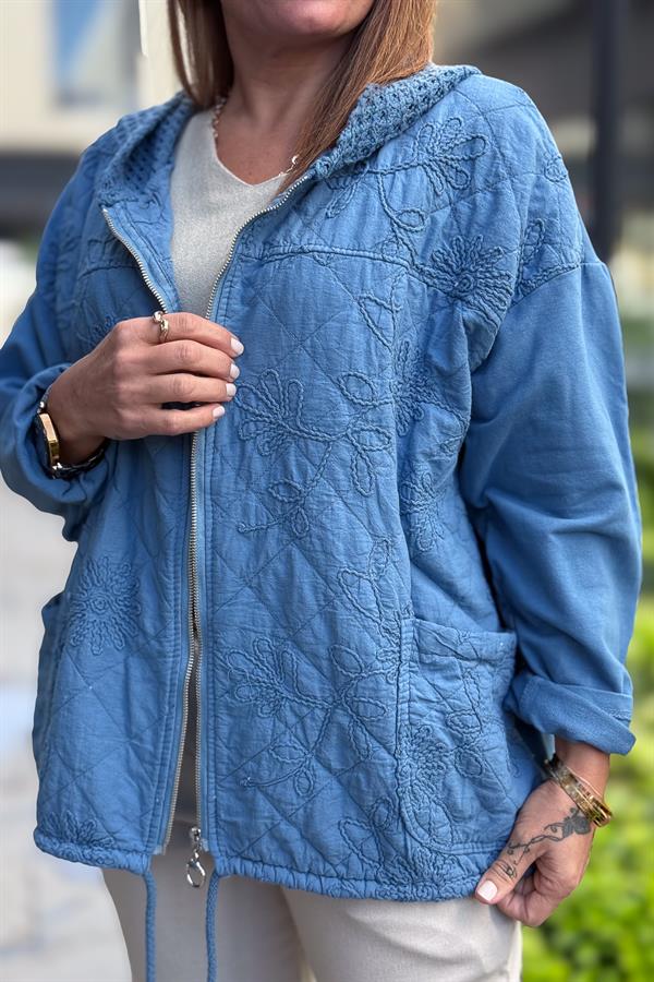 Çiçek Desenli Kapitone Ceket İndigo Renk