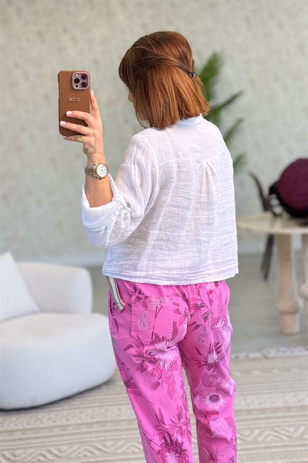 Çiçek Kabartmalı Düğme Yerleri Pullu Bağlamalı Keten Gömlek Beyaz Renk