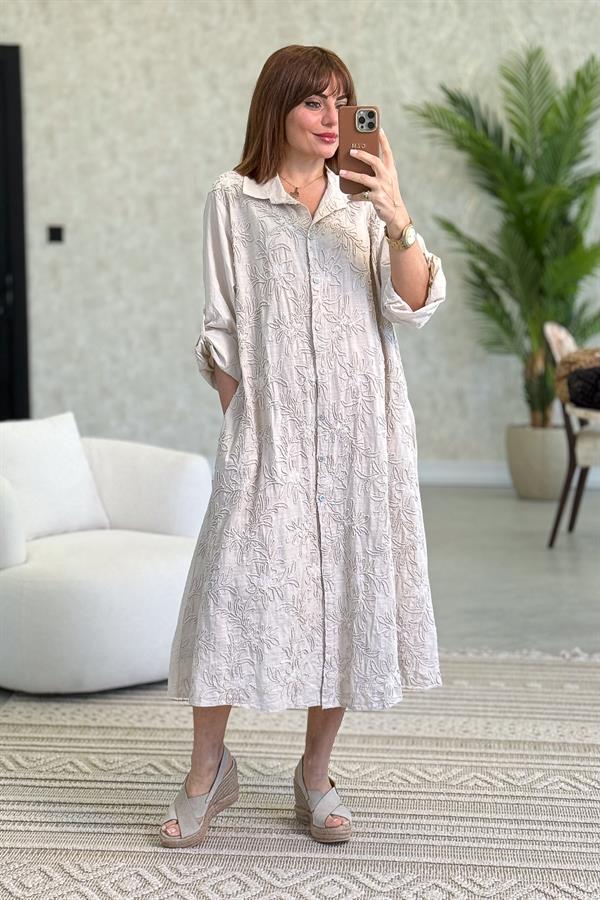 Çiçek Kabartmalı Önden Düğmeli Pamuklu Gömlek Elbise Bej Renk