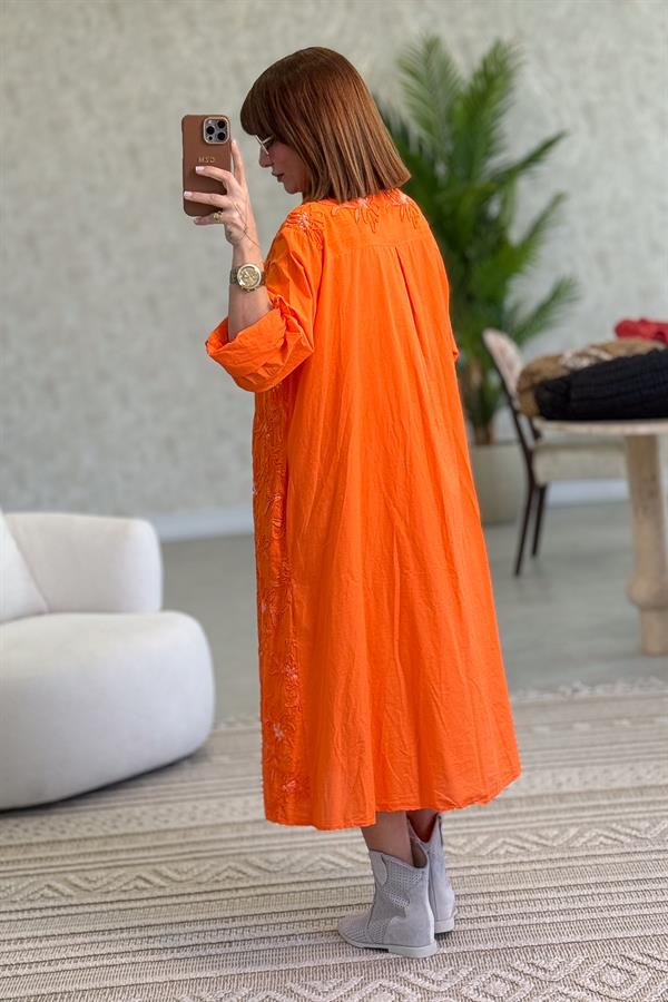 Çiçek Kabartmalı Önden Düğmeli Pamuklu Gömlek Elbise Turuncu Renk