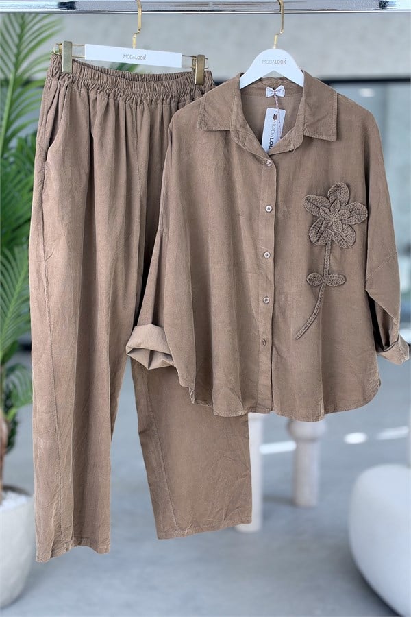 Çiçek Nakış Detaylı Gömlek Ve Pantolon Alt Üst Kadife Takım Camel RenkALT ÜST TAKIM