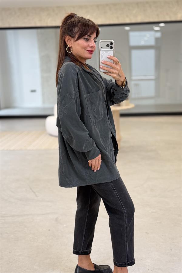 Çiçek Nakışlı Kadife Gömlek Antresit Renk