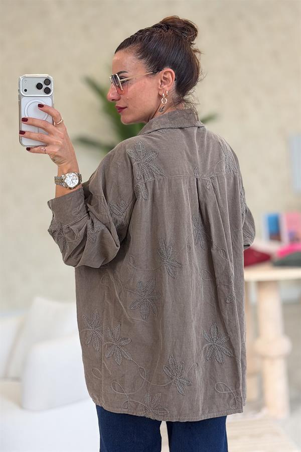 Çiçek Nakışlı Kadife Gömlek Vizon Renk