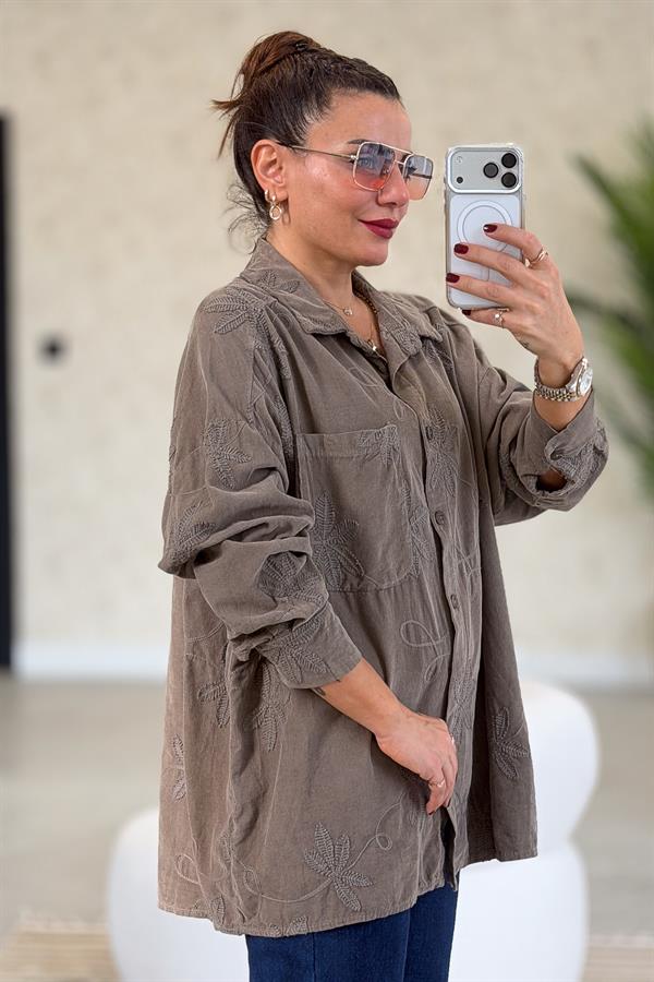 Çiçek Nakışlı Kadife Gömlek Vizon Renk