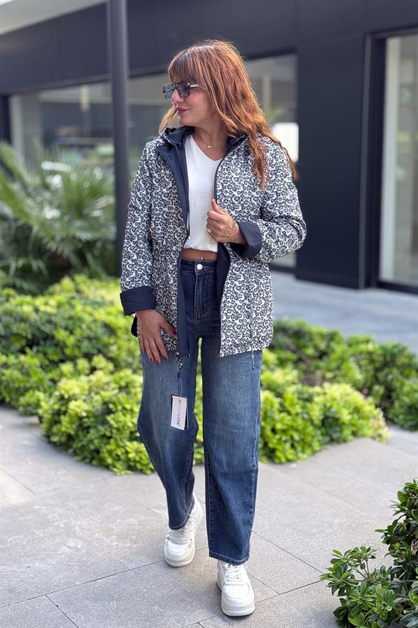 Çift Tarafı Kullanılan Minik Çiçek Desenli Trenç Lacivert Renk