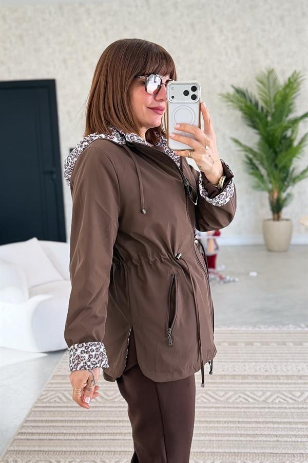 Çift Tarafı Kullanılan Minik Çiçek Desenli Trenç Kahverengi Renk