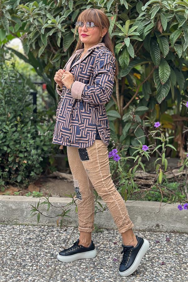 Çift Taraflı Kullanılan Çizgi Desenli Trenç Vizon Renk