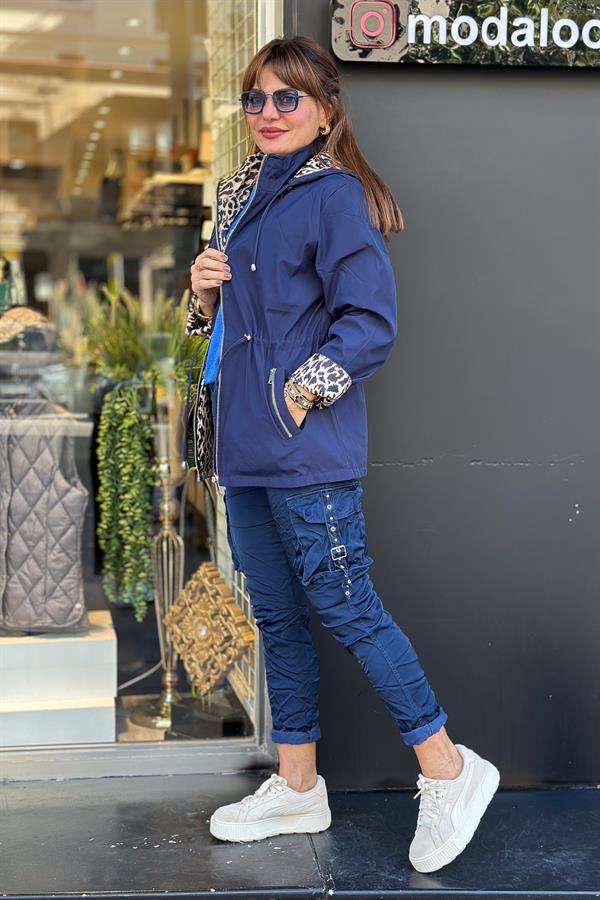 Çift Taraflı Kullanılan Leopar Desenli Trenç Lacivert Renk