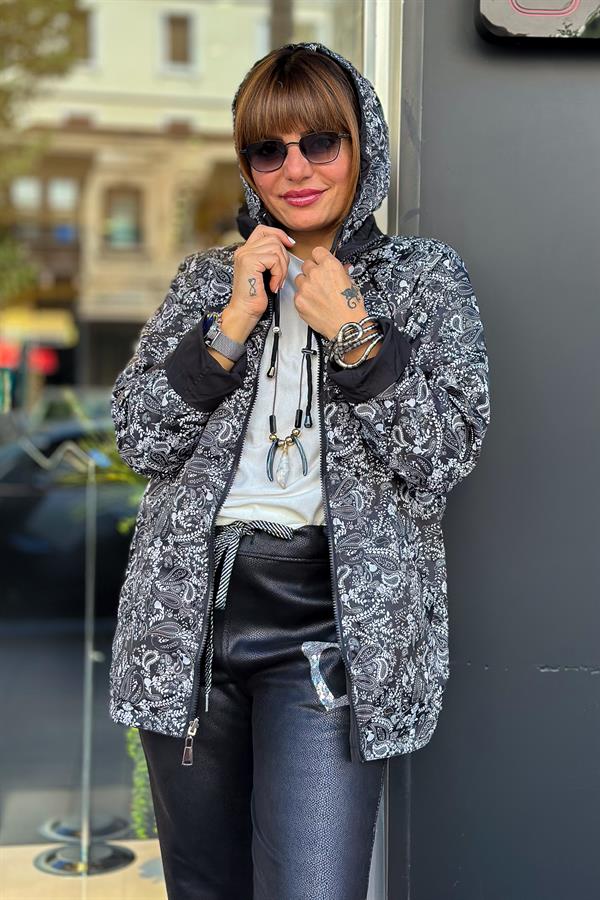 Çift Taraflı Kullanılan Şal Desenli Trenç Siyah Renk