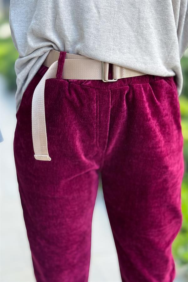 Dar Paça Dikiş Detaylı Fitilsiz Kemerli Kadife Pantolon Bordo Renk