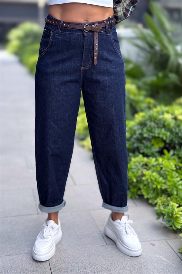 Deri Zımba Kemerli Kot Pantolon Mavi Renk