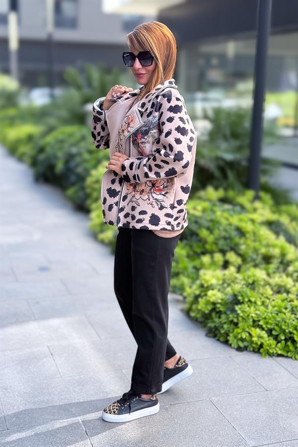 Desenleri Farklı Kruvaze Yaka Polar Ceket Camel Renk