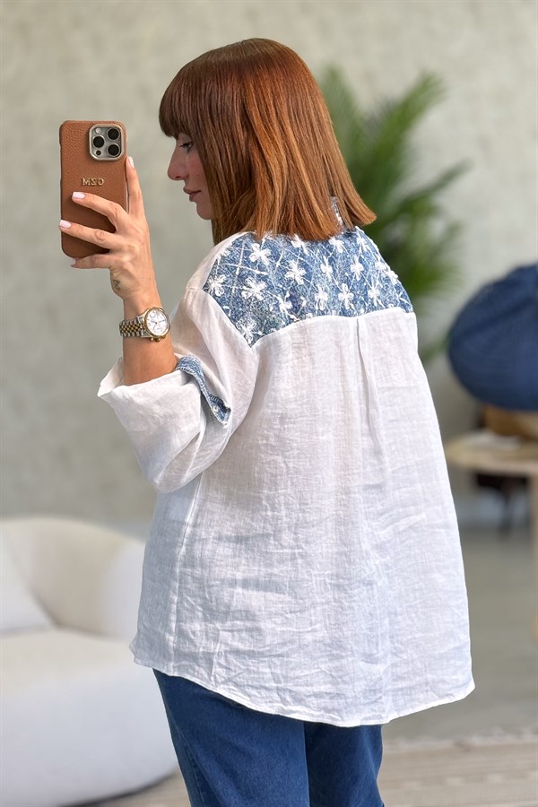 Düğme Yerleri Ve Sırtı Pullu Kot Yamalı Hakim Yaka Gömlek Beyaz Renk