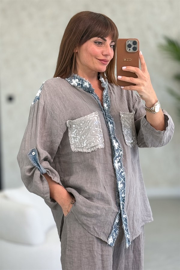 Düğme Yerleri Ve Sırtı Pullu Kot Yamalı Hakim Yaka Gömlek Vizon Renk