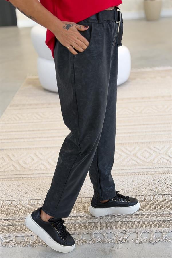 Eskitme Deri Görünümlü Pantolon Antresit Renk