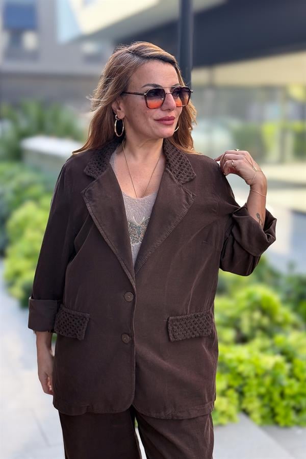 File Yaka Detaylı İnce Fitilli Kadife Blazer Ceket Kahverengi Renk