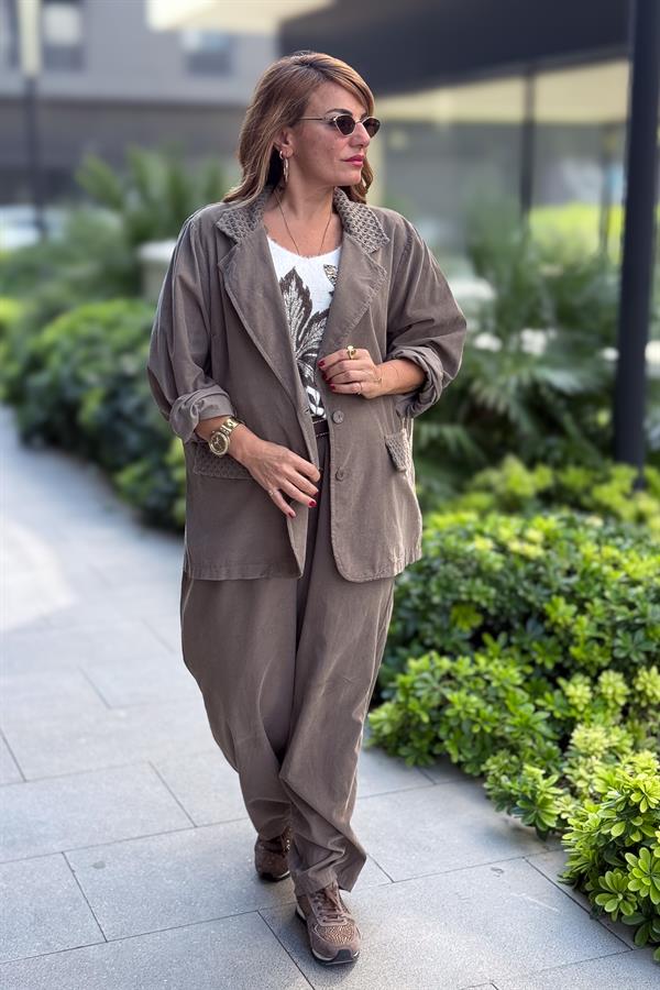 File Yaka Detaylı İnce Fitilli Kadife Blazer Ceket Vizon Renk